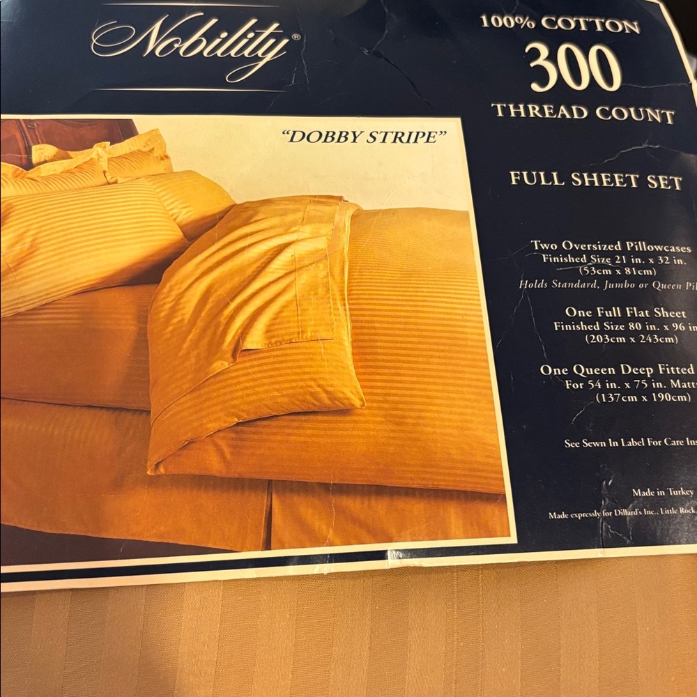 Sheet set 4 piece full size Nobility 300 thread count new cotton Dobby Stripe